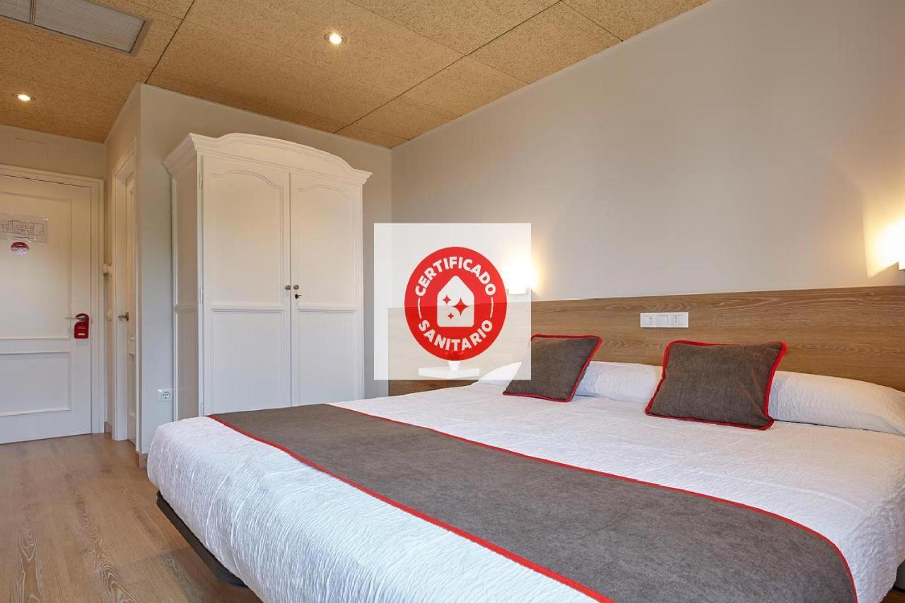 Hostal Nobadis Сервера Экстерьер фото