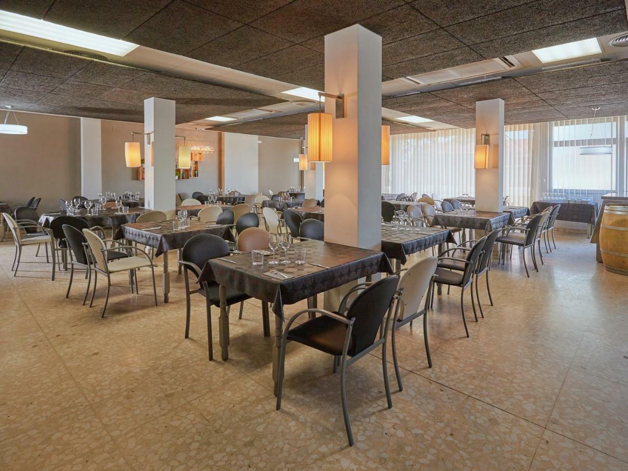 Hostal Nobadis Сервера Экстерьер фото